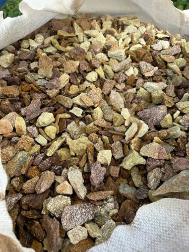 Златолит персиковый декоративная каменная крошка купить в Добрянке