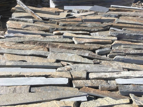 Горбушка златолит мультиколор для облицовки купить в Добрянке