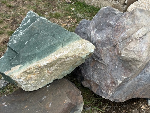 Камни для ландшафтного дизайна зелёные 10-60 килограмм купить в Добрянке