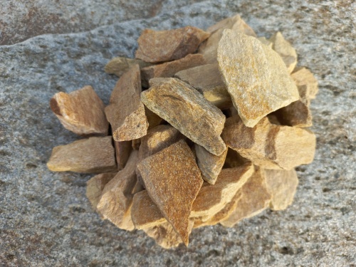 Златолит жёлтый декоративная каменная крошка купить в Добрянке