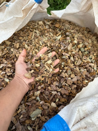 Златолит персиковый декоративная каменная крошка купить в Добрянке