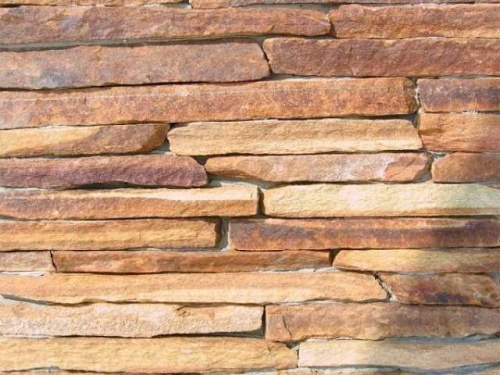 Горбушка златолит золотистый для облицовки купить в Добрянке