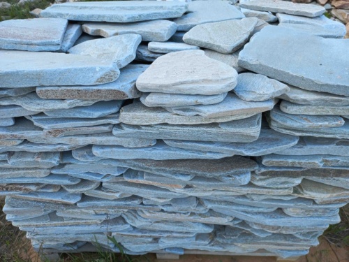 Плитняк златолит зелёный галтованный для цоколя купить в Добрянке